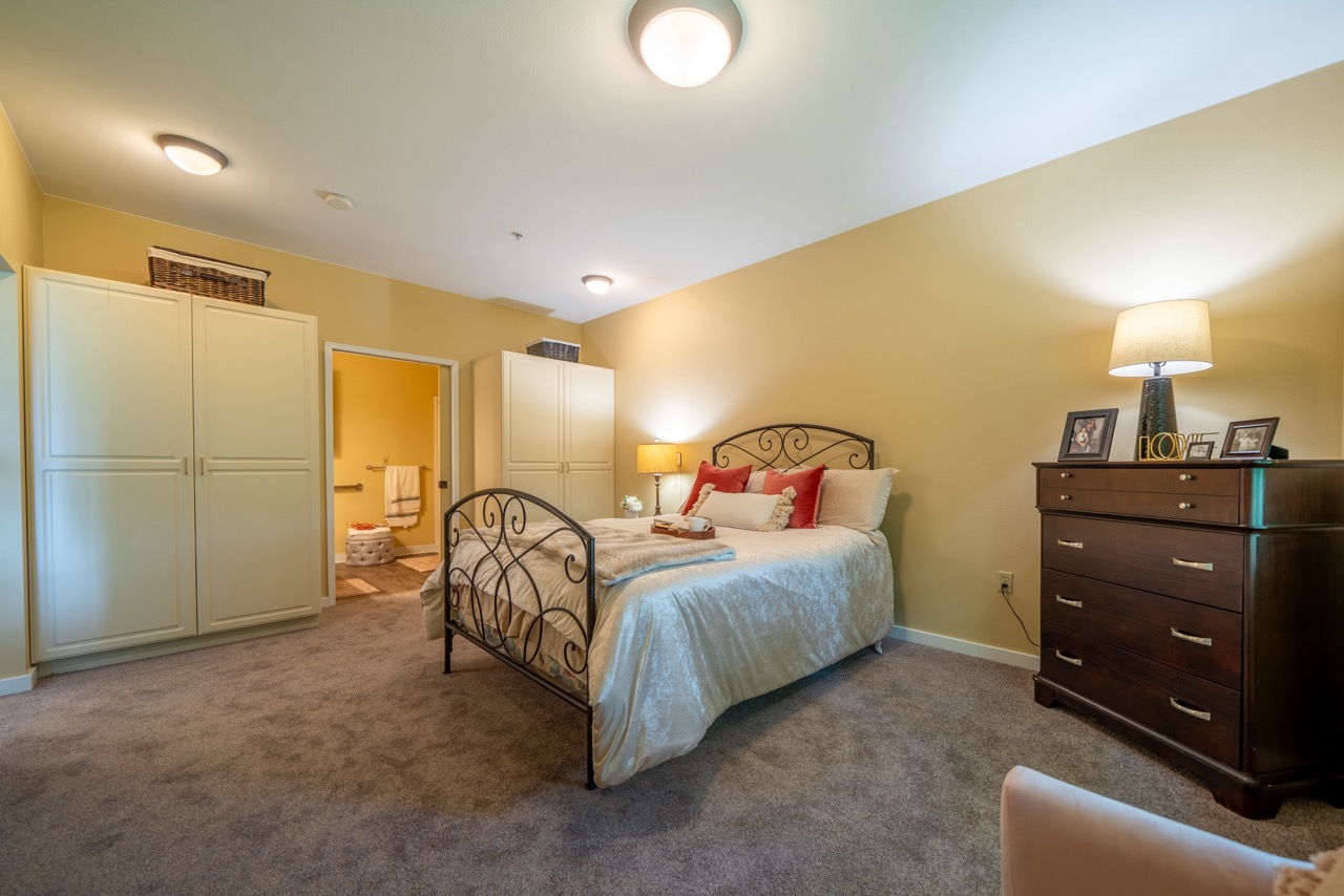 Arbor-IL-Suite-7